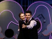 ”Aşk Hikayen Düşmüş”