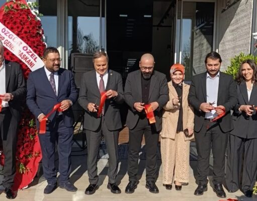 Ankara’da Halının Merkezi: Koza Halı Batıpark Açıldı!